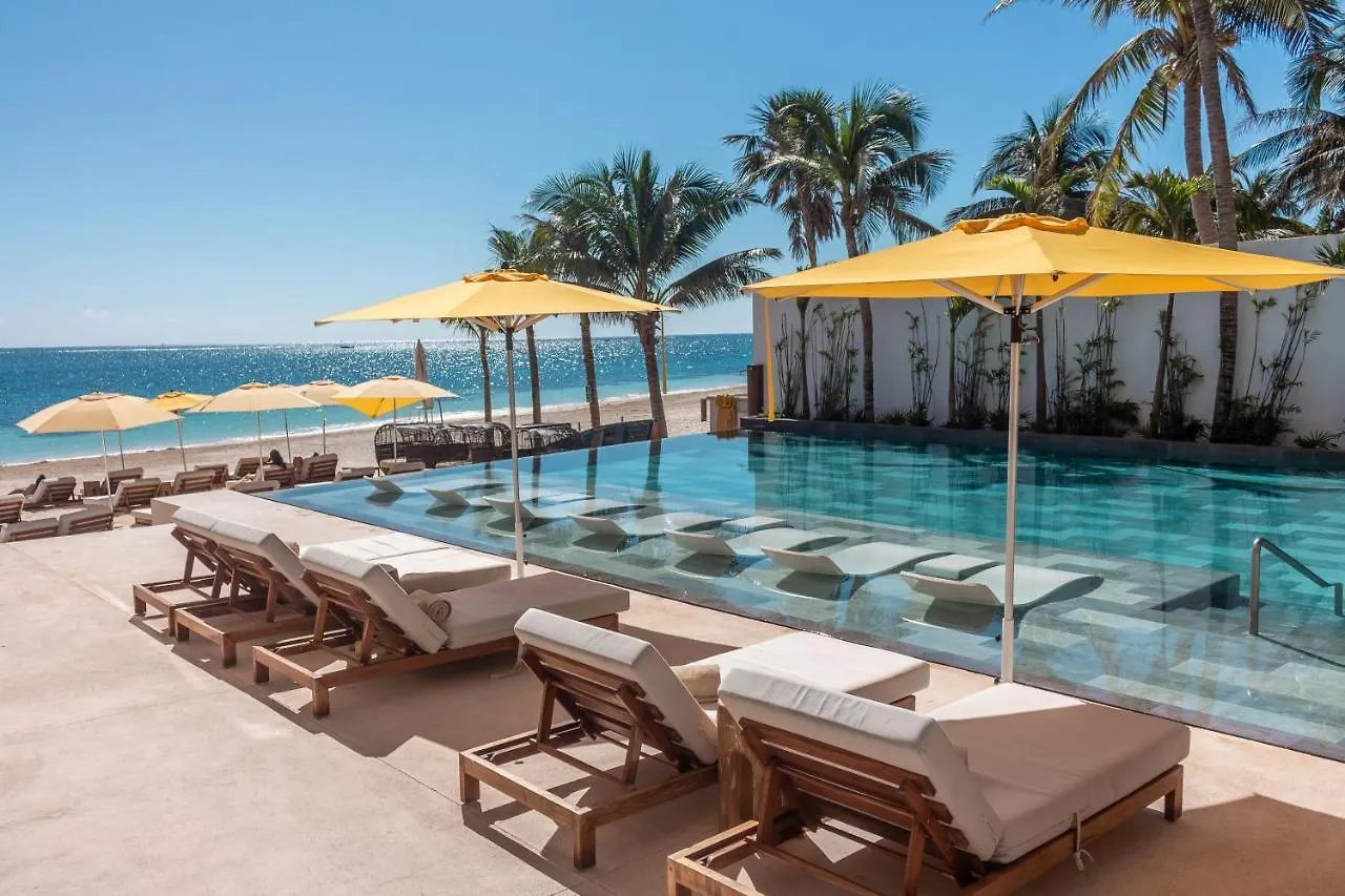 Hotel The Fives Oceanfront Puerto Morelos