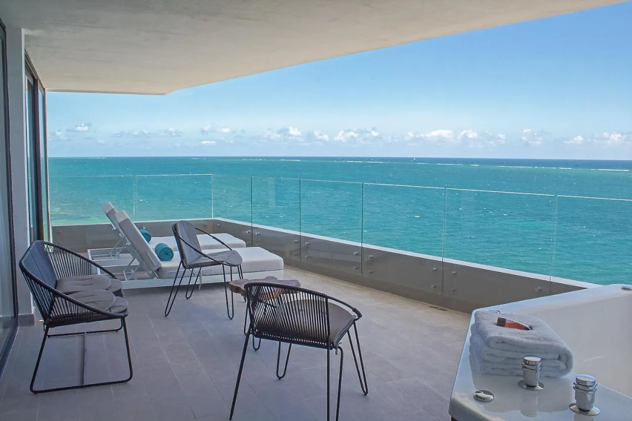 Hotel The Fives Oceanfront Puerto Morelos