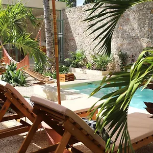 Nuik Casa Tropical Mexico
